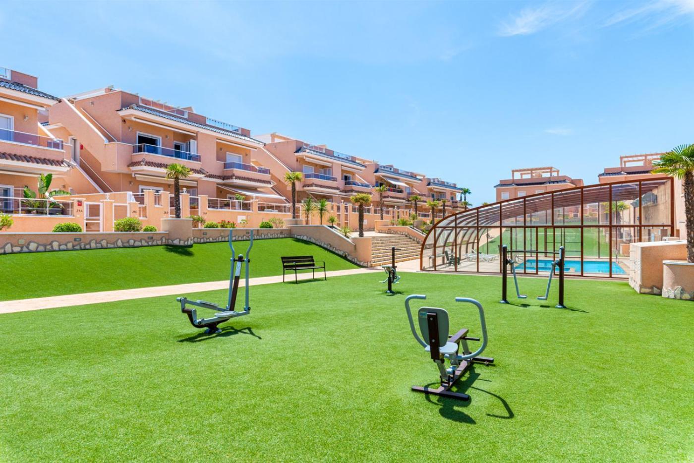 Apartments Punta Prima Indoor & Outdoor Pool تورّيفيِخا المظهر الخارجي الصورة