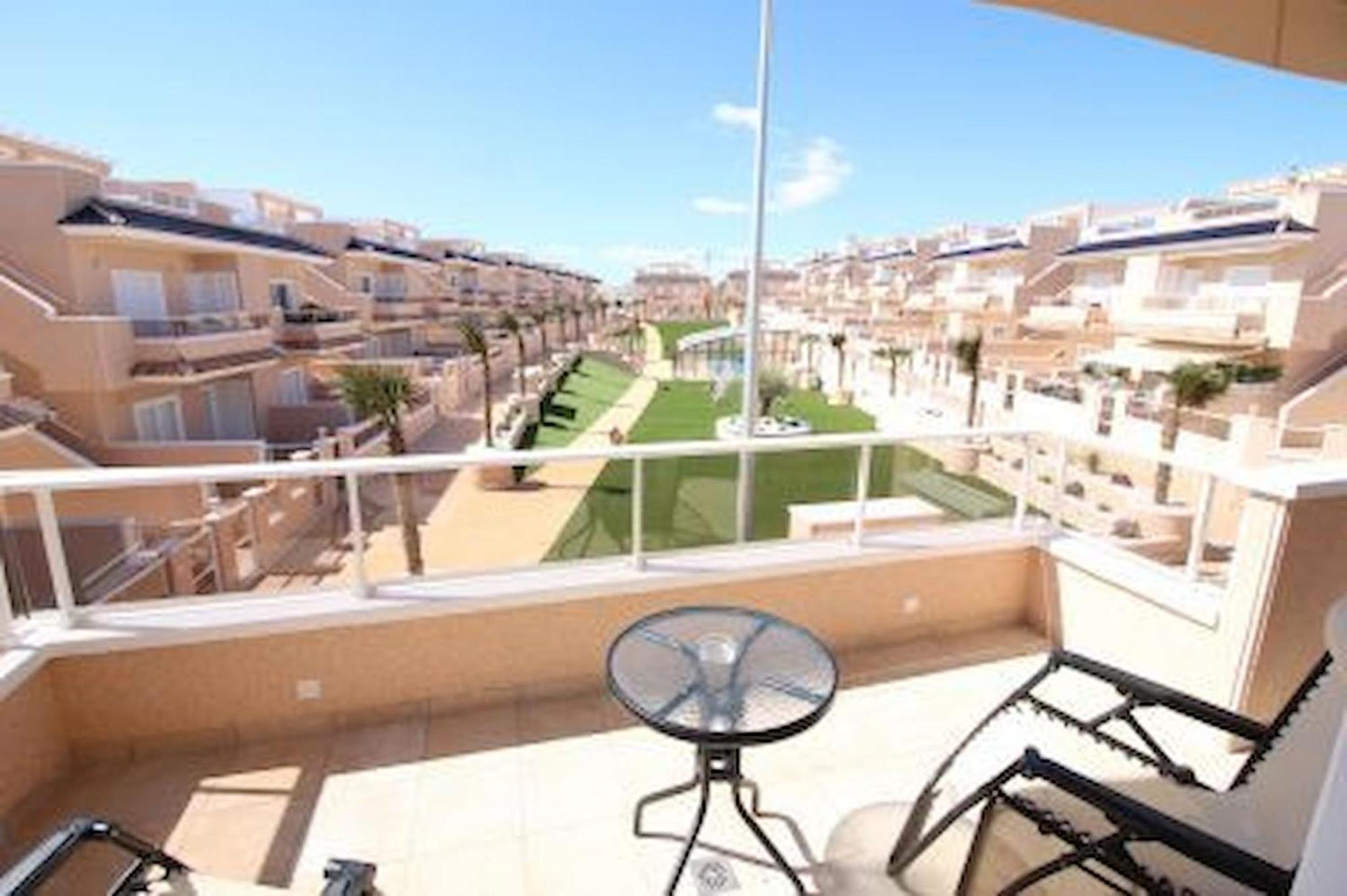 Apartments Punta Prima Indoor & Outdoor Pool تورّيفيِخا المظهر الخارجي الصورة