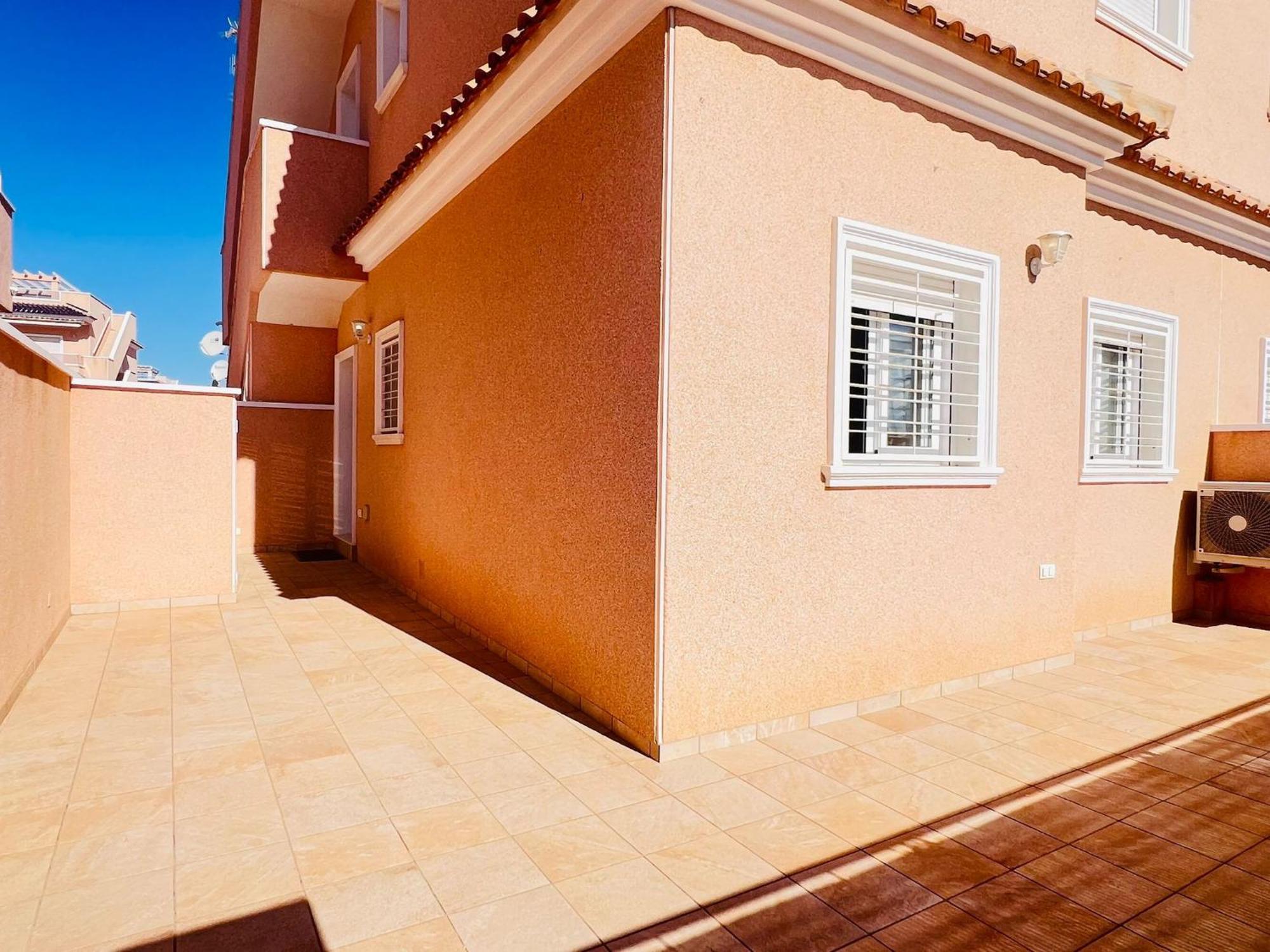 Apartments Punta Prima Indoor & Outdoor Pool تورّيفيِخا المظهر الخارجي الصورة